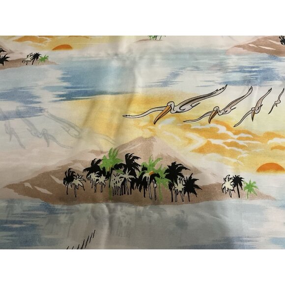 Hoffman California Vintage Silky Fabric Featuring Tropical Scene 4 Yards x 45" W - Picture 11 of 14
